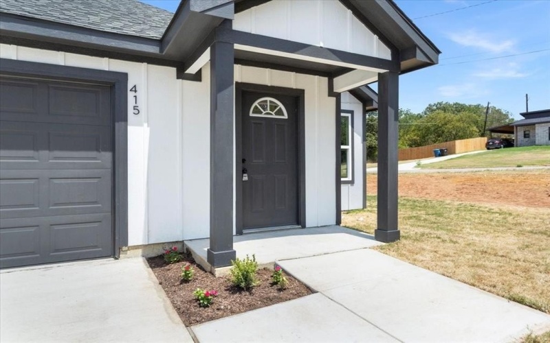 415 E Monterey Street, Denison, TX 75021, 3 Bedrooms Bedrooms, ,2 BathroomsBathrooms,Residential,For Sale,415 E Monterey Street,20857802