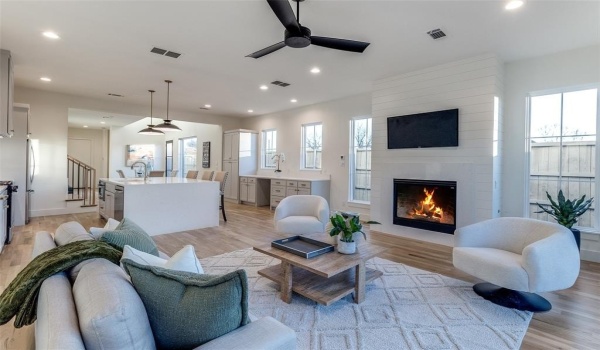 5601 Santa Fe Avenue, Dallas, TX 75214, 3 Bedrooms Bedrooms, ,2 BathroomsBathrooms,Residential Lease,For Rent,5601 Santa Fe Avenue,20860671