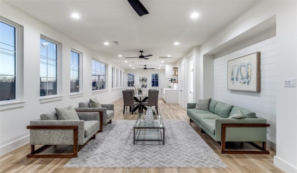 5601 Santa Fe Avenue, Dallas, TX 75214, 3 Bedrooms Bedrooms, ,2 BathroomsBathrooms,Residential Lease,For Rent,5601 Santa Fe Avenue,20860671