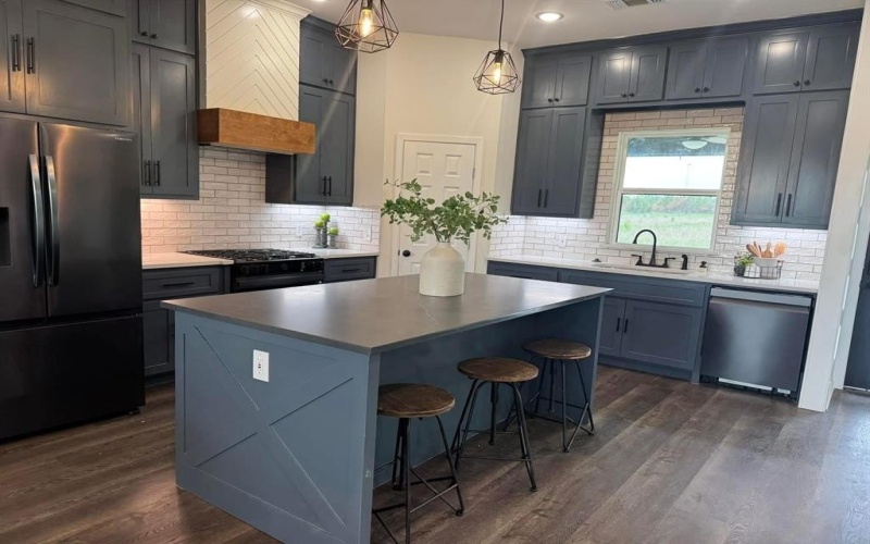 372 County Road 4300, Greenville, TX 75401, 4 Habitaciones Habitaciones , ,2 BañosBaños,Residential,En Venta,372 County Road 4300,20857845