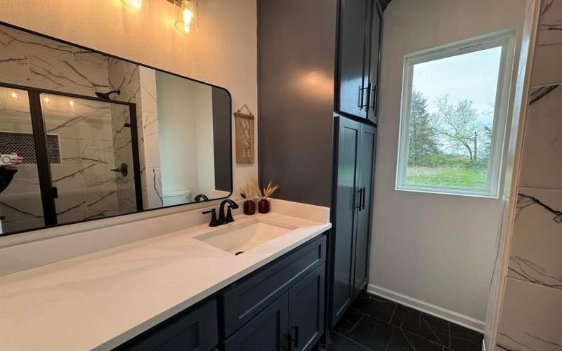 372 County Road 4300, Greenville, TX 75401, 4 Habitaciones Habitaciones , ,2 BañosBaños,Residential,En Venta,372 County Road 4300,20857845