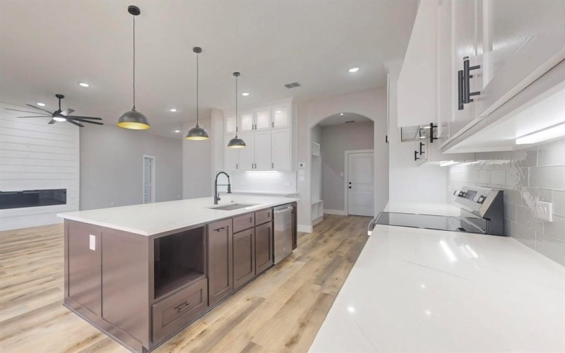 1896 Meadowview, Canton, TX 75103, 4 Bedrooms Bedrooms, ,2 BathroomsBathrooms,Residential,For Sale,1896 Meadowview,20857876