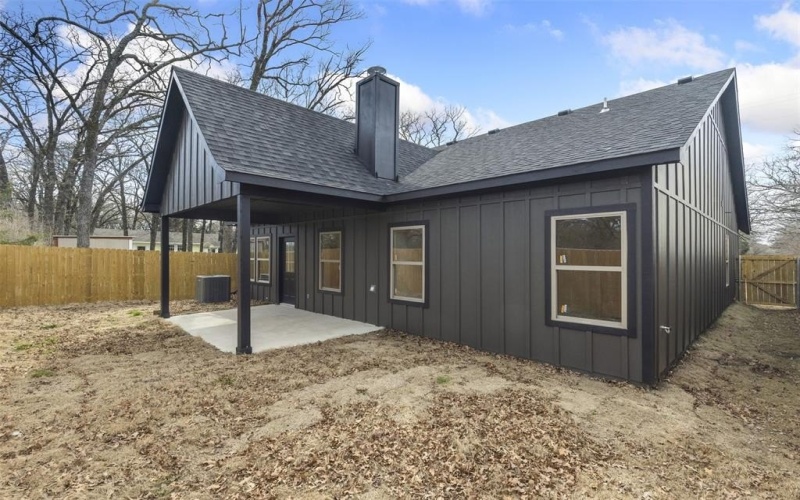 200 Meadow Lake Drive, Gun Barrel City, TX 75156, 3 Habitaciones Habitaciones , ,2 BañosBaños,Residential,En Venta,200 Meadow Lake Drive,20860738