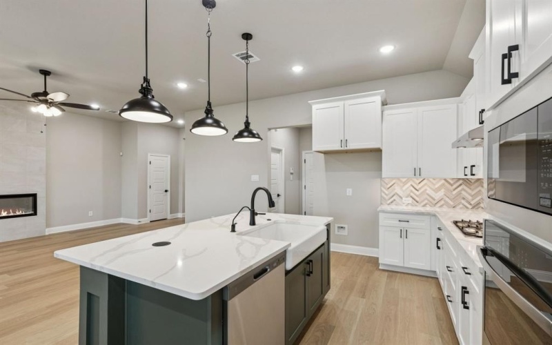 3910 Summerfield Drive, Heartland, TX 75114, 3 Habitaciones Habitaciones , ,2 BañosBaños,Residential,En Venta,3910 Summerfield Drive,20860747