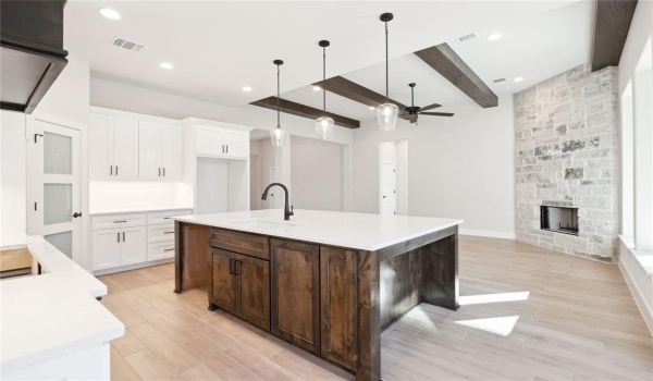 909 Boston Lane, River Oaks, TX 76114, 4 Bedrooms Bedrooms, ,2 BathroomsBathrooms,Residential,For Sale,909 Boston Lane,20858035