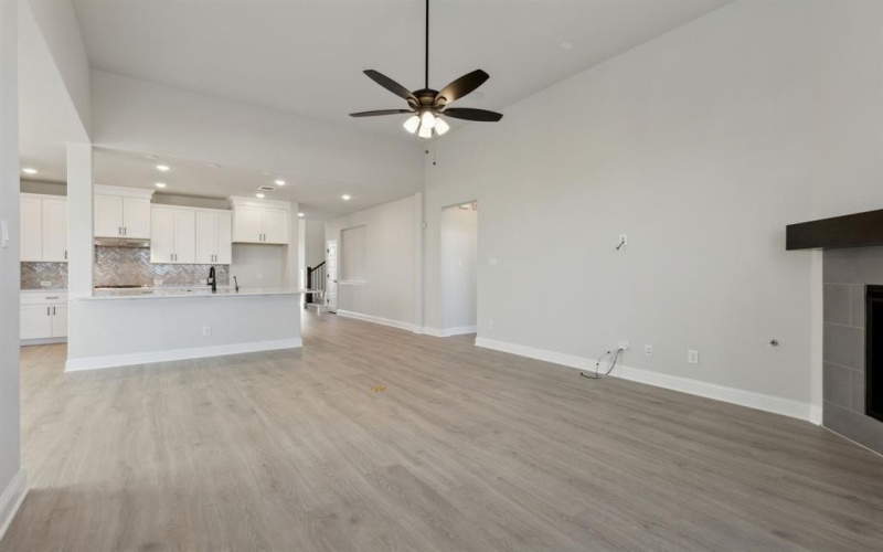 3825 Summerfield Drive, Heartland, TX 75114, 4 Bedrooms Bedrooms, ,3 BathroomsBathrooms,Residential,For Sale,3825 Summerfield Drive,20858050
