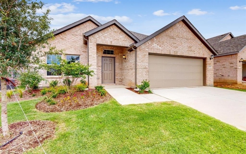 3325 Fortress Way, Denton, TX 76208, 3 Bedrooms Bedrooms, ,2 BathroomsBathrooms,Residential,For Sale,3325 Fortress Way,20860804