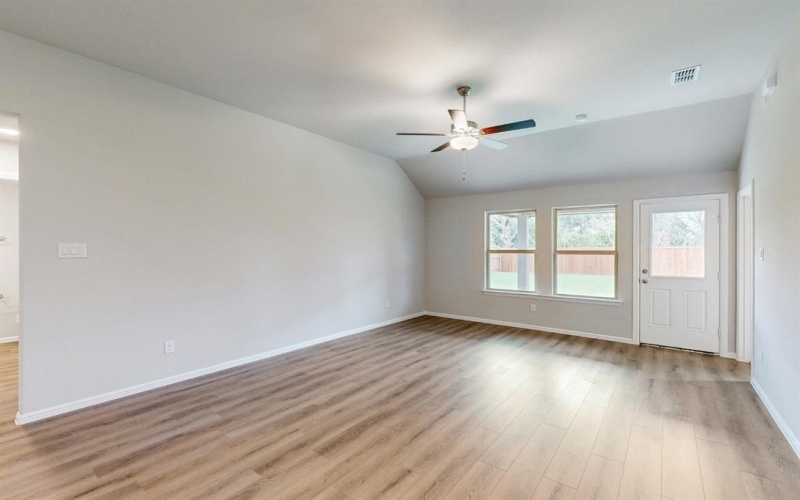 3325 Fortress Way, Denton, TX 76208, 3 Bedrooms Bedrooms, ,2 BathroomsBathrooms,Residential,For Sale,3325 Fortress Way,20860804