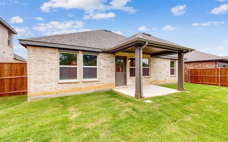 3325 Fortress Way, Denton, TX 76208, 3 Bedrooms Bedrooms, ,2 BathroomsBathrooms,Residential,For Sale,3325 Fortress Way,20860804