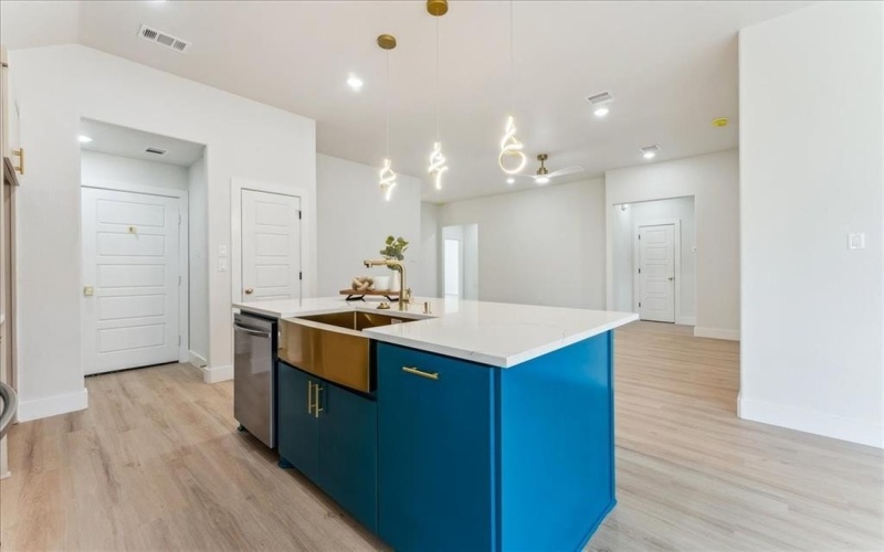225 West Place, White Settlement, TX 76108, 3 Bedrooms Bedrooms, ,2 BathroomsBathrooms,Residential,For Sale,225 West Place,20858064