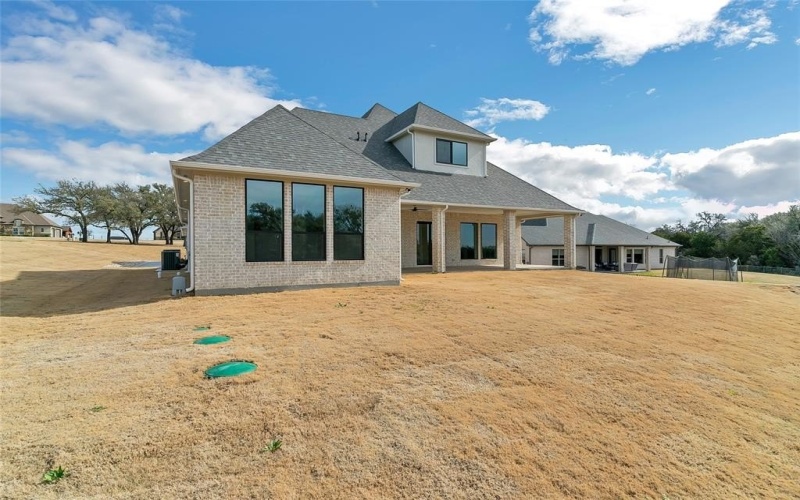 129 Helton Drive, Granbury, TX 76049, 4 Habitaciones Habitaciones , ,3 BañosBaños,Residential,En Venta,129 Helton Drive,20860840