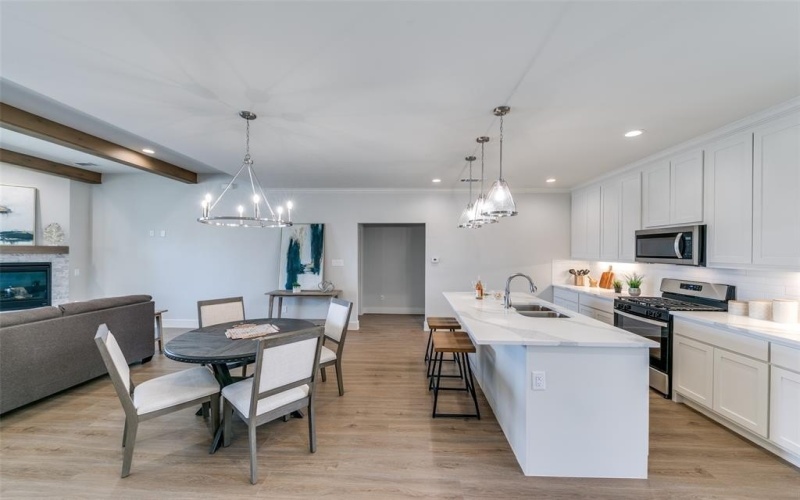 635 Community Lane, Rockwall, TX 75087, 3 Bedrooms Bedrooms, ,3 BathroomsBathrooms,Residential,For Sale,635 Community Lane,20860871