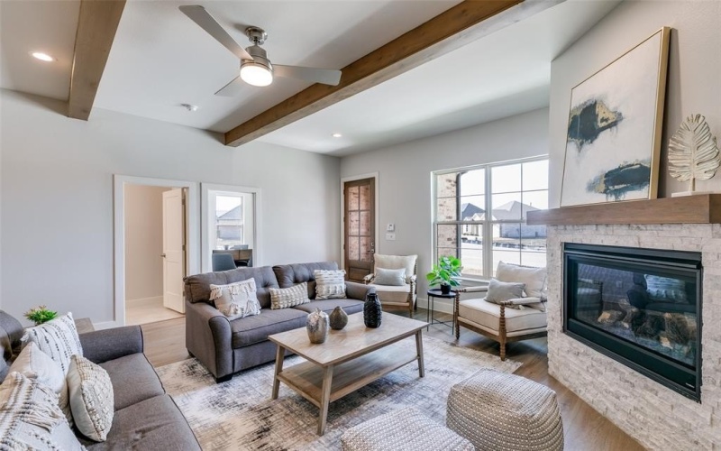 635 Community Lane, Rockwall, TX 75087, 3 Bedrooms Bedrooms, ,3 BathroomsBathrooms,Residential,For Sale,635 Community Lane,20860871