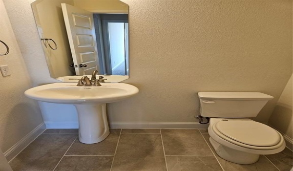 1623 W Farmington Road, Van Alstyne, TX 75495, 5 Bedrooms Bedrooms, ,5 BathroomsBathrooms,Residential,For Sale,1623 W Farmington Road,20858207