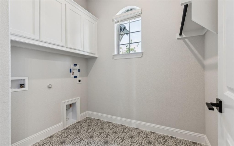9717 Dahlia Boulevard, Mesquite, TX 75126, 3 Bedrooms Bedrooms, ,2 BathroomsBathrooms,Residential,For Sale,9717 Dahlia Boulevard,20858238