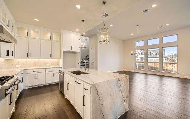 8613 Belclaire Drive, The Colony, TX 75056, 5 Habitaciones Habitaciones , ,6 BañosBaños,Residential,En Venta,8613 Belclaire Drive,20861024