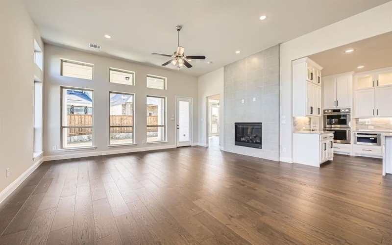 8613 Belclaire Drive, The Colony, TX 75056, 5 Habitaciones Habitaciones , ,6 BañosBaños,Residential,En Venta,8613 Belclaire Drive,20861024