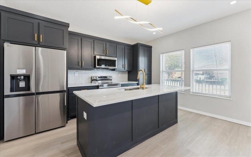 724 Perry Avenue, Waxahachie, TX 75165, 3 Habitaciones Habitaciones , ,2 BañosBaños,Residential,En Venta,724 Perry Avenue,20858359