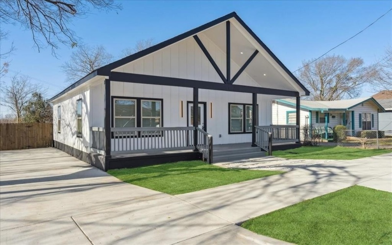 724 Perry Avenue, Waxahachie, TX 75165, 3 Habitaciones Habitaciones , ,2 BañosBaños,Residential,En Venta,724 Perry Avenue,20858359