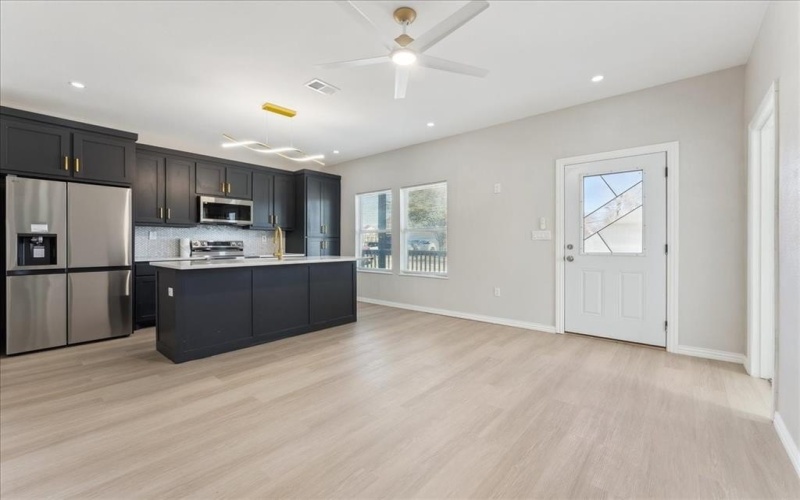 724 Perry Avenue, Waxahachie, TX 75165, 3 Habitaciones Habitaciones , ,2 BañosBaños,Residential,En Venta,724 Perry Avenue,20858359