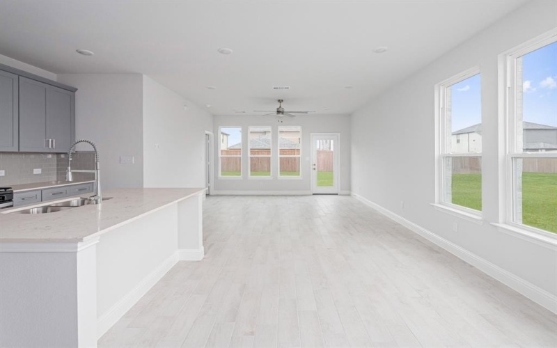 526 Oceania, Seagoville, TX 75159, 4 Bedrooms Bedrooms, ,2 BathroomsBathrooms,Residential Lease,For Rent,526 Oceania,20858553