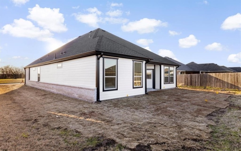 8833 Kiowa Drive, Greenville, TX 75402, 4 Bedrooms Bedrooms, ,2 BathroomsBathrooms,Residential,For Sale,8833 Kiowa Drive,20858652