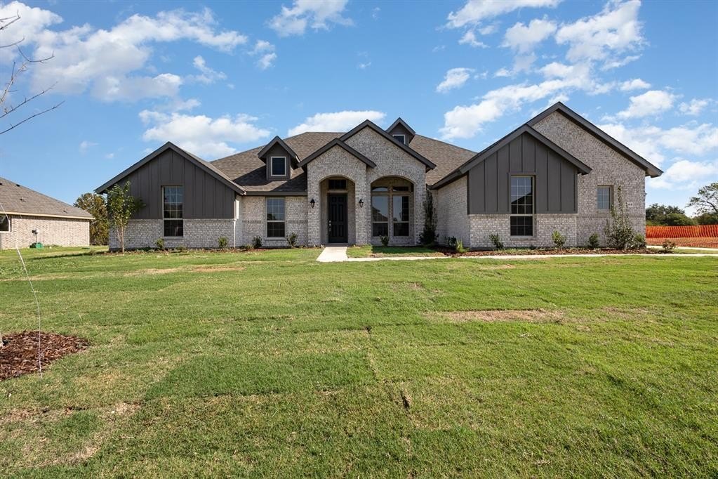 260 Crystal Lake Lane, Red Oak, TX 75154, 4 Habitaciones Habitaciones , ,3 BañosBaños,Residential,En Venta,260 Crystal Lake Lane,20859055