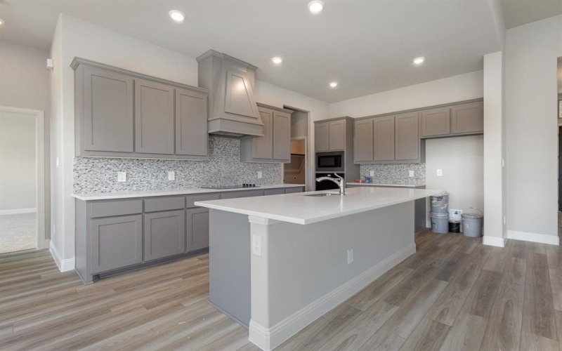 260 Crystal Lake Lane, Red Oak, TX 75154, 4 Bedrooms Bedrooms, ,3 BathroomsBathrooms,Residential,For Sale,260 Crystal Lake Lane,20859055