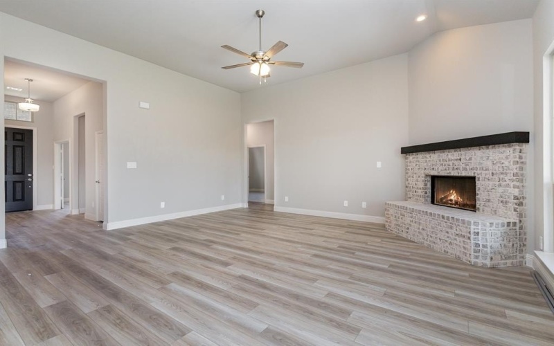 260 Crystal Lake Lane, Red Oak, TX 75154, 4 Bedrooms Bedrooms, ,3 BathroomsBathrooms,Residential,For Sale,260 Crystal Lake Lane,20859055