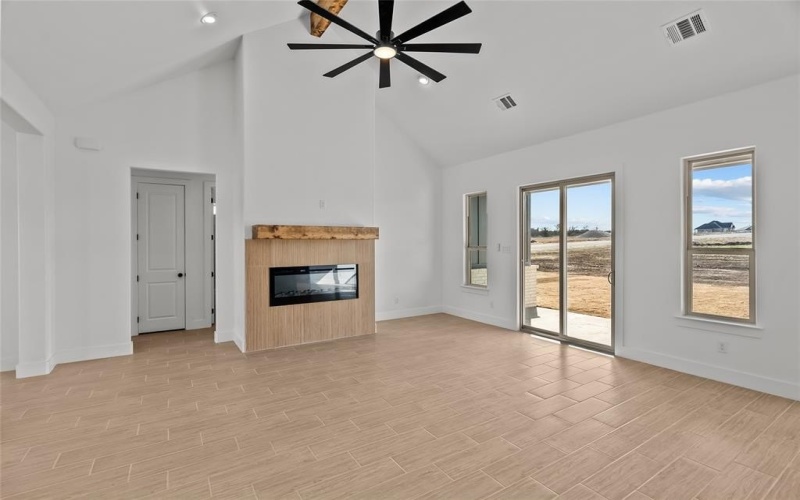 8501 Stallion Drive, Godley, TX 76044, 4 Habitaciones Habitaciones , ,2 BañosBaños,Residential,En Venta,8501 Stallion Drive,20859237