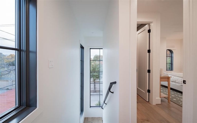 4529 Emerson Avenue #5, University Park, TX 75205, 2 Bedrooms Bedrooms, ,2 BathroomsBathrooms,Residential Lease,For Rent,4529 Emerson Avenue,20859307