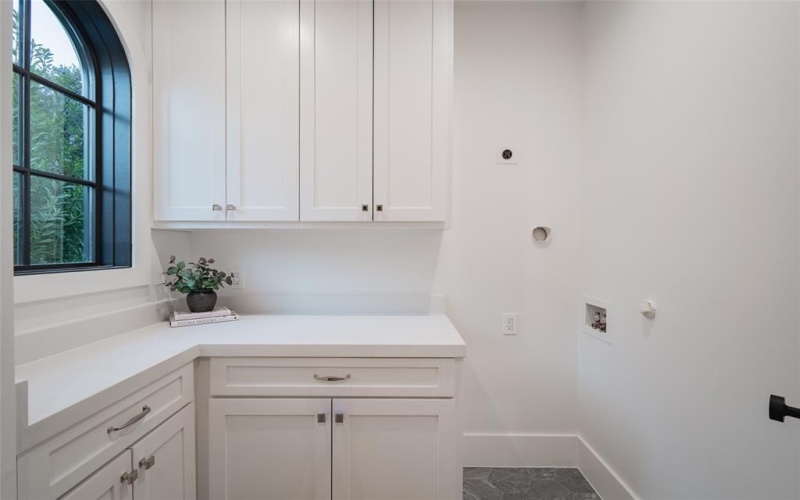 4529 Emerson Avenue #5, University Park, TX 75205, 2 Bedrooms Bedrooms, ,2 BathroomsBathrooms,Residential Lease,For Rent,4529 Emerson Avenue,20859307