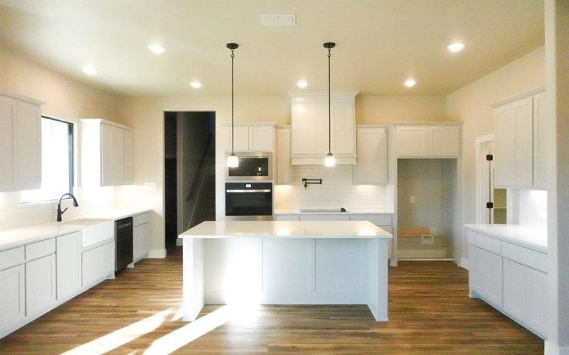 1056 Salvation Drive, Weatherford, TX 76088, 3 Habitaciones Habitaciones , ,3 BañosBaños,Residential,En Venta,1056 Salvation Drive,20859460