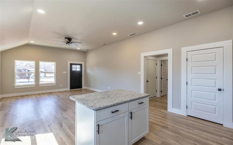 1037 Elm Street, Abilene, TX 79602, 3 Bedrooms Bedrooms, ,2 BathroomsBathrooms,Residential,For Sale,1037 Elm Street,20859477