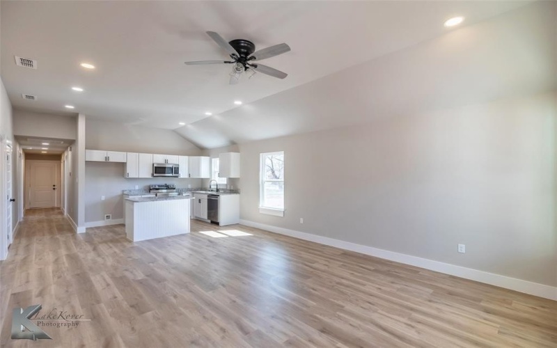 1037 Elm Street, Abilene, TX 79602, 3 Bedrooms Bedrooms, ,2 BathroomsBathrooms,Residential,For Sale,1037 Elm Street,20859477