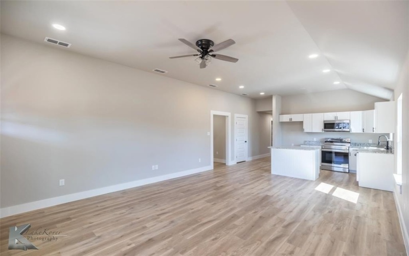 1037 Elm Street, Abilene, TX 79602, 3 Bedrooms Bedrooms, ,2 BathroomsBathrooms,Residential,For Sale,1037 Elm Street,20859477
