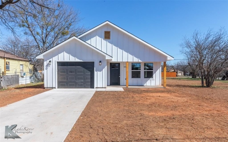 1037 Elm Street, Abilene, TX 79602, 3 Bedrooms Bedrooms, ,2 BathroomsBathrooms,Residential,For Sale,1037 Elm Street,20859477