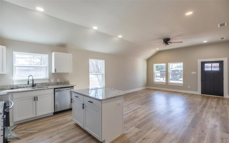 1037 Elm Street, Abilene, TX 79602, 3 Bedrooms Bedrooms, ,2 BathroomsBathrooms,Residential,For Sale,1037 Elm Street,20859477