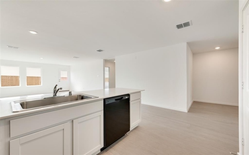 2265 Crested Saguaro Drive, Fort Worth, TX 76108, 3 Bedrooms Bedrooms, ,2 BathroomsBathrooms,Residential,For Sale,2265 Crested Saguaro Drive,20859550