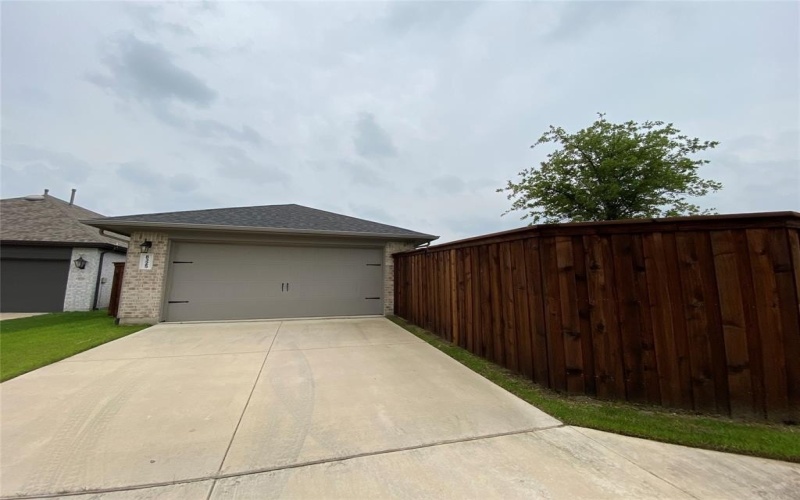 8325 Oak Island Trail, McKinney, TX 75071, 3 Bedrooms Bedrooms, ,2 BathroomsBathrooms,Residential,For Sale,8325 Oak Island Trail,20859606