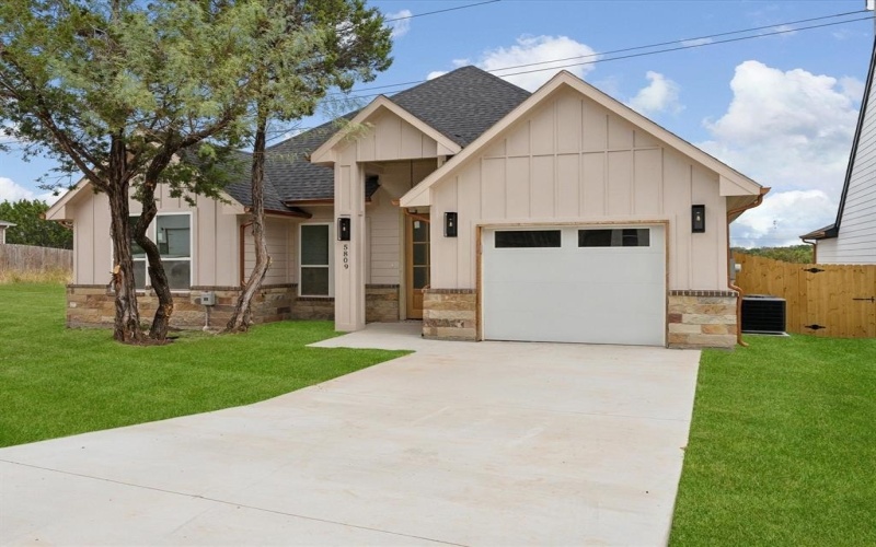 5809 Black Pine Circle, Granbury, TX 76048, 3 Habitaciones Habitaciones , ,2 BañosBaños,Residential,En Venta,5809 Black Pine Circle,20861994