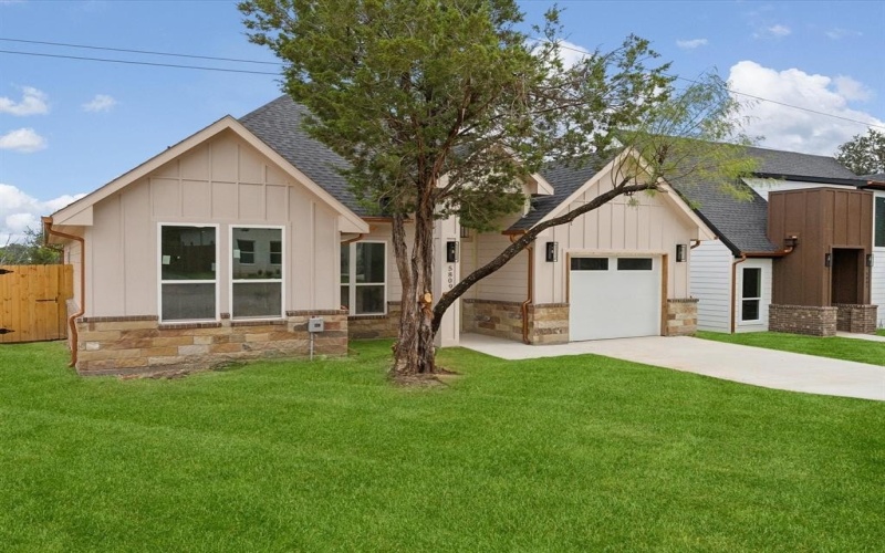 5809 Black Pine Circle, Granbury, TX 76048, 3 Habitaciones Habitaciones , ,2 BañosBaños,Residential,En Venta,5809 Black Pine Circle,20861994