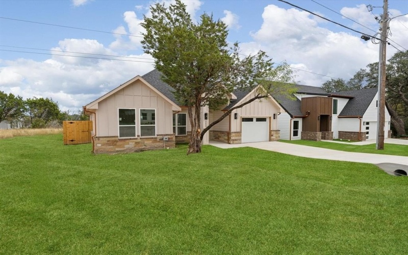5809 Black Pine Circle, Granbury, TX 76048, 3 Habitaciones Habitaciones , ,2 BañosBaños,Residential,En Venta,5809 Black Pine Circle,20861994