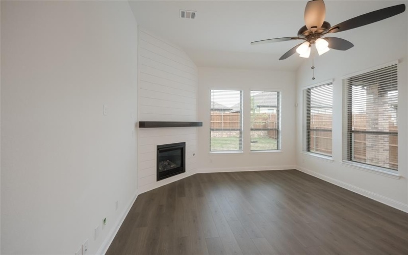 4213 Valley Mills Drive, Crandall, TX 75114, 4 Habitaciones Habitaciones , ,3 BañosBaños,Residential,En Venta,4213 Valley Mills Drive,20864267