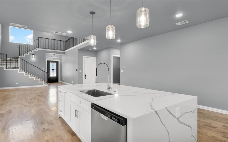4600 Eagle Nest Court, Granbury, TX 76048, 4 Bedrooms Bedrooms, ,2 BathroomsBathrooms,Residential,For Sale,4600 Eagle Nest Court,20862006
