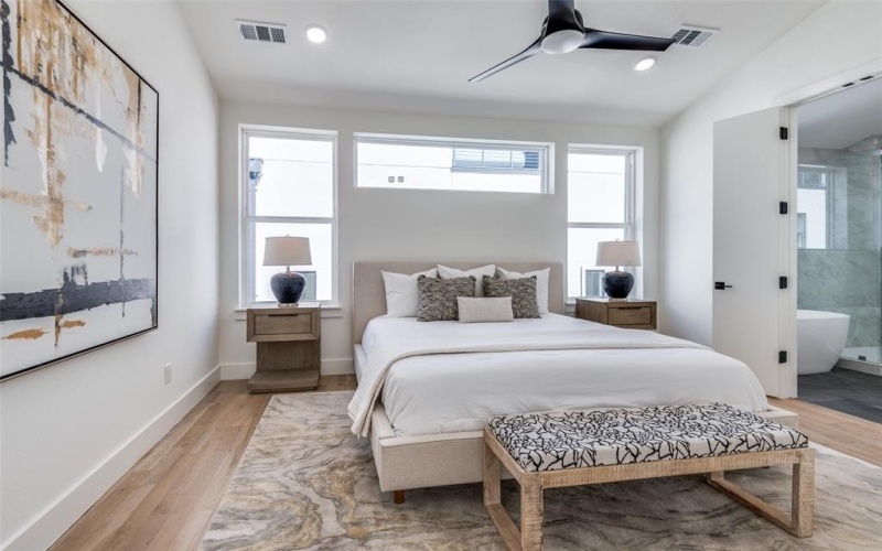 2908 Hawthorne Avenue #103, Dallas, TX 75219, 2 Bedrooms Bedrooms, ,2 BathroomsBathrooms,Residential,For Sale,2908 Hawthorne Avenue,20862032