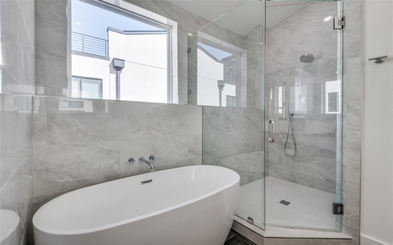 2908 Hawthorne Avenue #103, Dallas, TX 75219, 2 Bedrooms Bedrooms, ,2 BathroomsBathrooms,Residential,For Sale,2908 Hawthorne Avenue,20862032