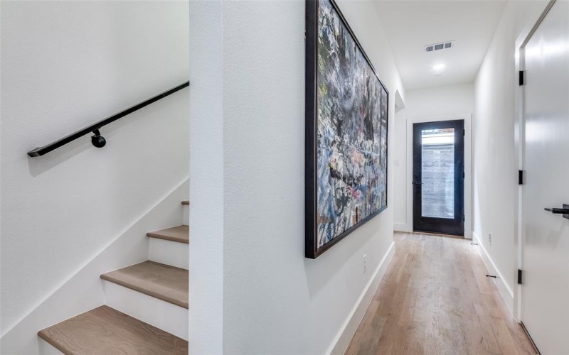 2908 Hawthorne Avenue #103, Dallas, TX 75219, 2 Bedrooms Bedrooms, ,2 BathroomsBathrooms,Residential,For Sale,2908 Hawthorne Avenue,20862032