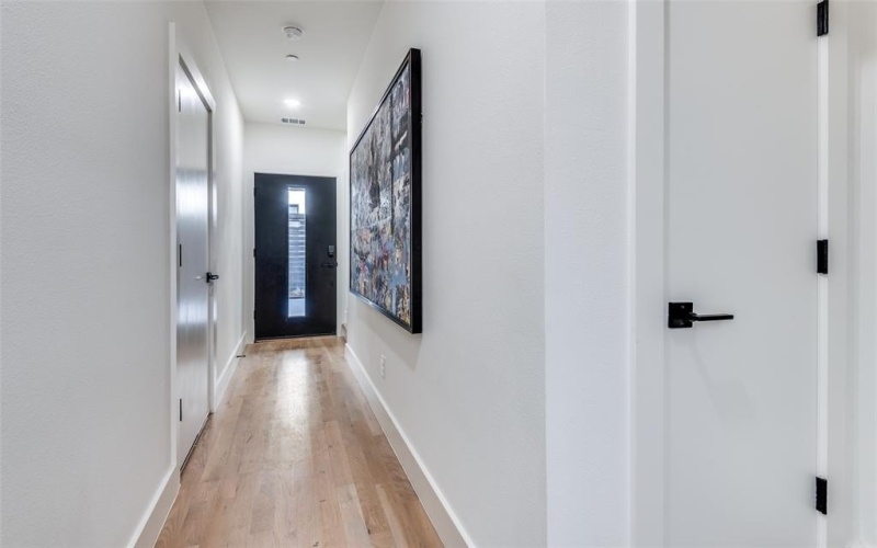 2908 Hawthorne Avenue #103, Dallas, TX 75219, 2 Bedrooms Bedrooms, ,2 BathroomsBathrooms,Residential,For Sale,2908 Hawthorne Avenue,20862032