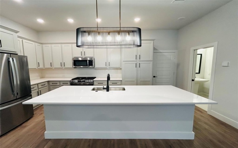539 Mission Trail, Arlington, TX 76010, 4 Bedrooms Bedrooms, ,2 BathroomsBathrooms,Residential Lease,For Rent,539 Mission Trail,20864314